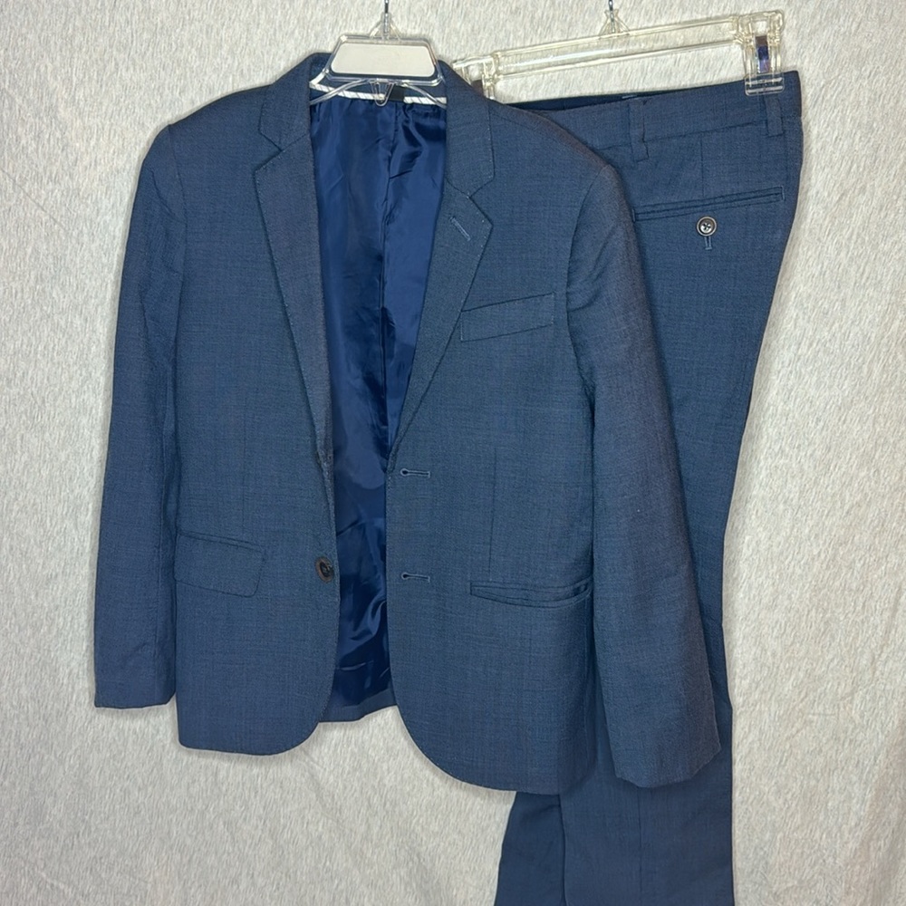 Crewcuts Ludlow Tollegno 1900 boys suit. Never worn.